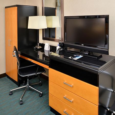 Holiday Inn Express Kennedy Airport, An Ihg Hotel New York Dış mekan fotoğraf