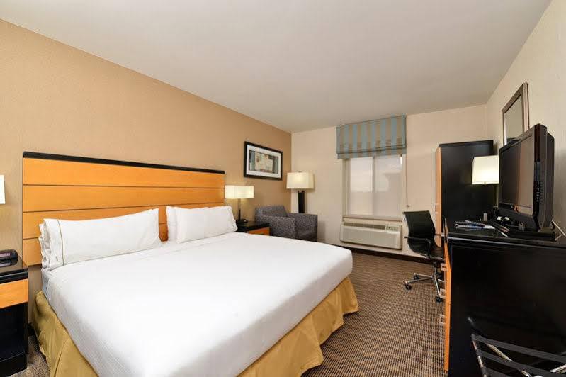 Holiday Inn Express Kennedy Airport, An Ihg Hotel New York Dış mekan fotoğraf