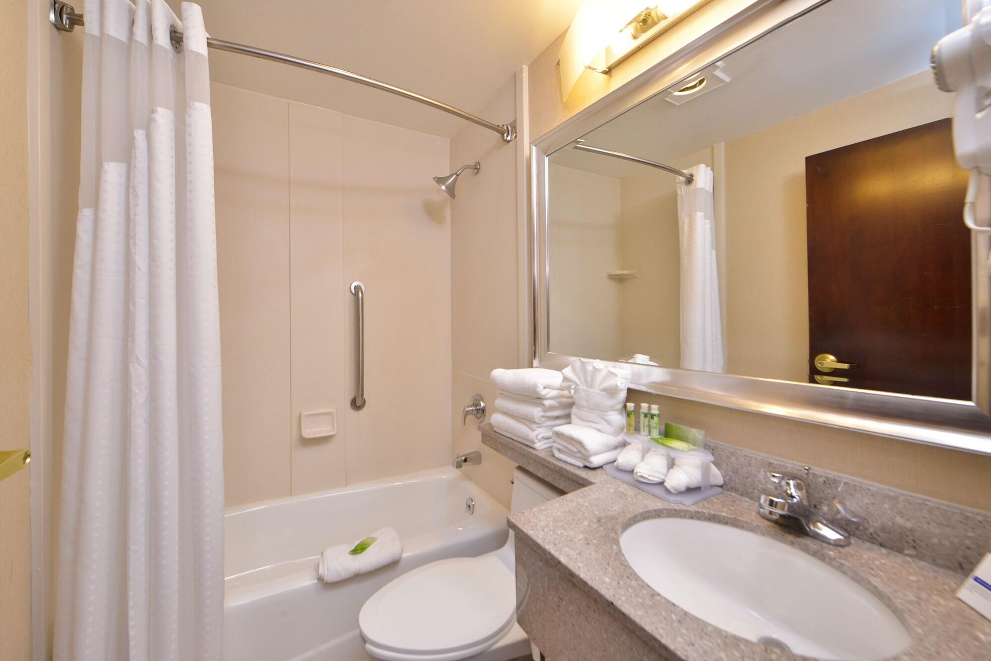 Holiday Inn Express Kennedy Airport, An Ihg Hotel New York Dış mekan fotoğraf