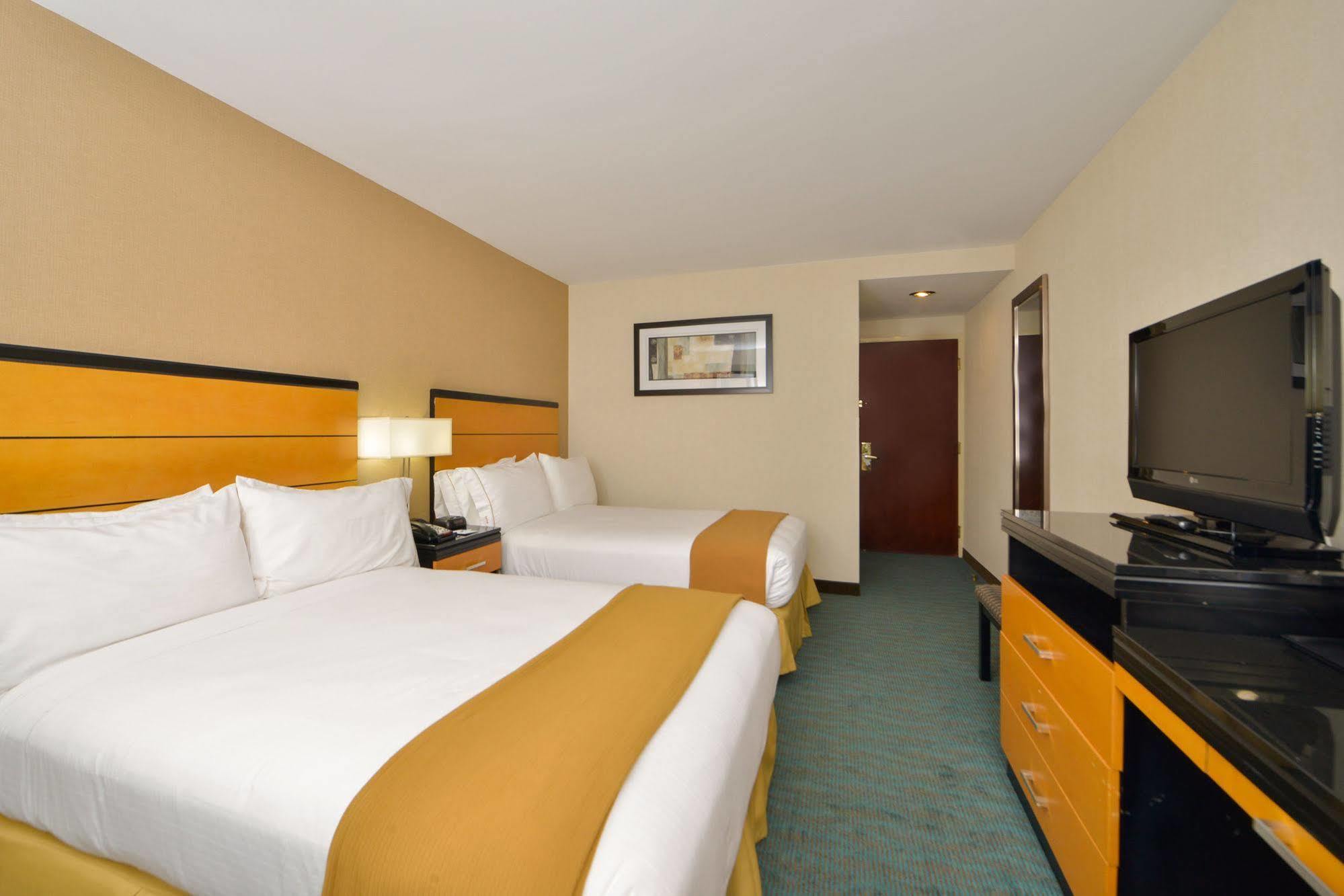 Holiday Inn Express Kennedy Airport, An Ihg Hotel New York Dış mekan fotoğraf